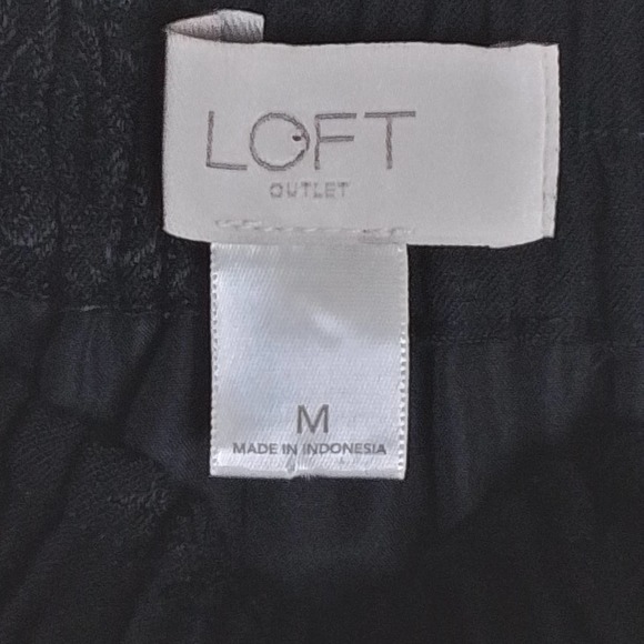 Loft Lined Mini Skirt Size Medium in Black‎ w/ Damask Style Print - Picture 11 of 11